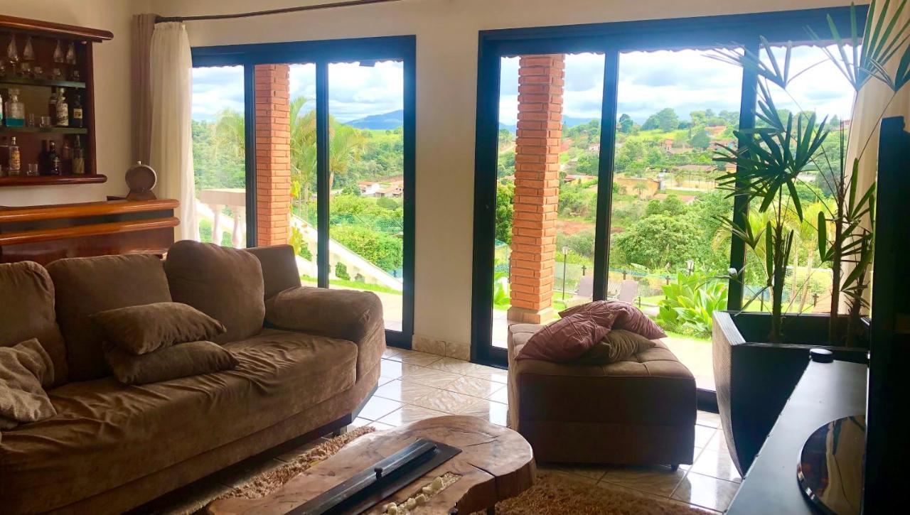Chacara Tha&Thi Cond Fechado Wi Fi Spa E Pisc Aquececimento Solar Bom Jesus dos Perdões Kültér fotó