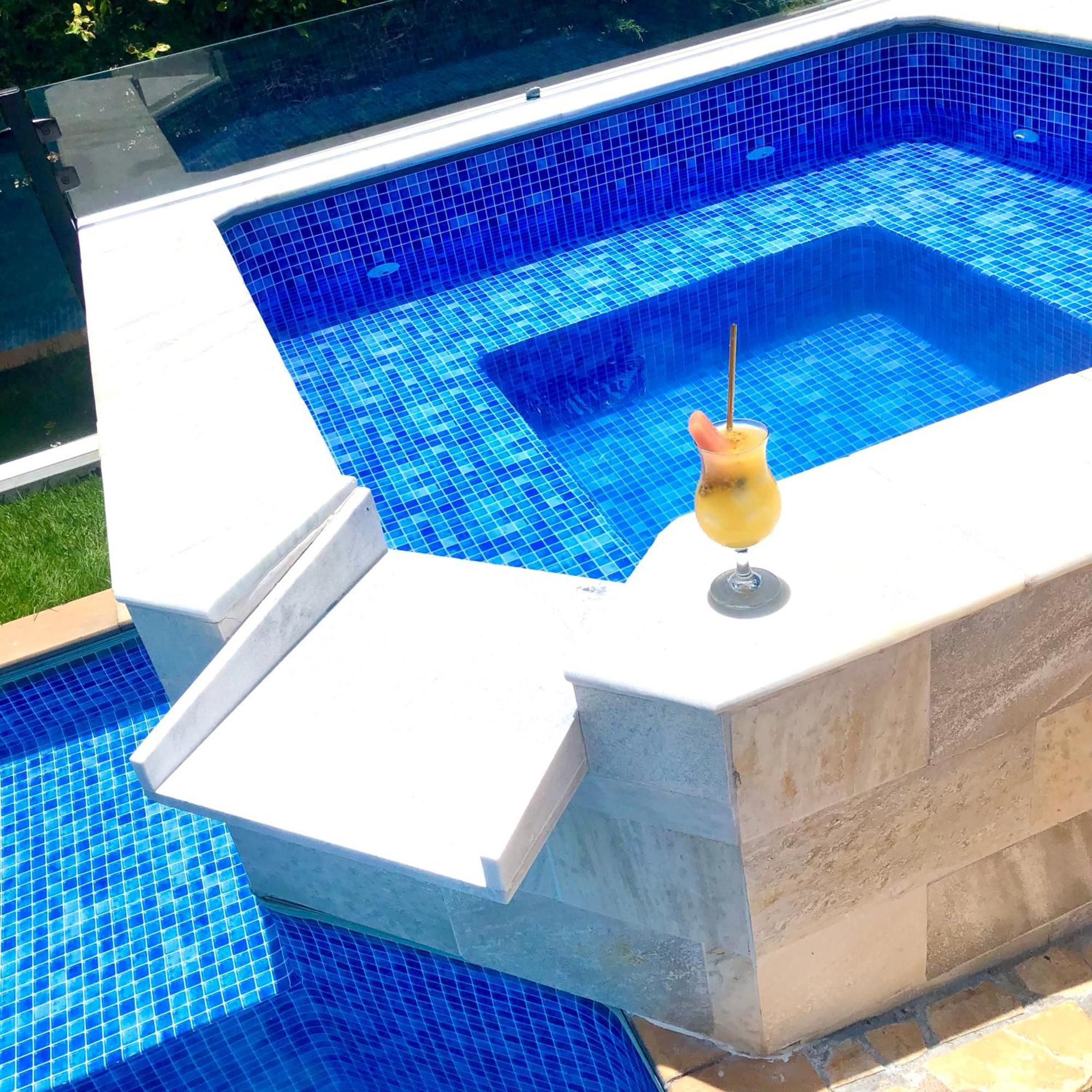 Chacara Tha&Thi Cond Fechado Wi Fi Spa E Pisc Aquececimento Solar Bom Jesus dos Perdões Kültér fotó